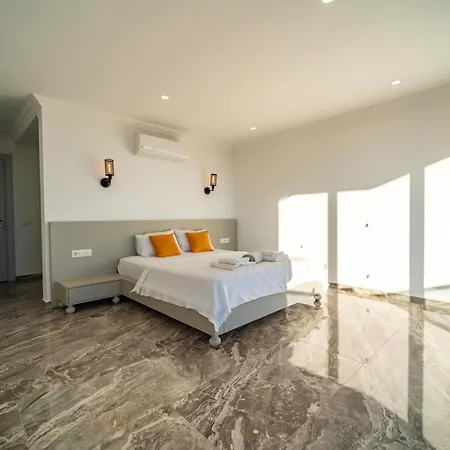 For 10 People With Sea View In Kalkan Center Willa *