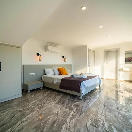 For 10 People With Sea View In Kalkan Center Willa Kaş