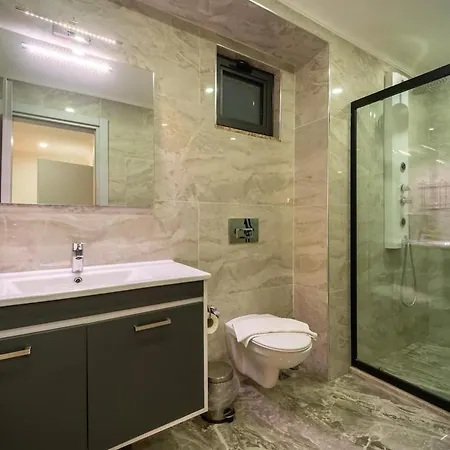 For 10 People With Sea View In Kalkan Center Willa *