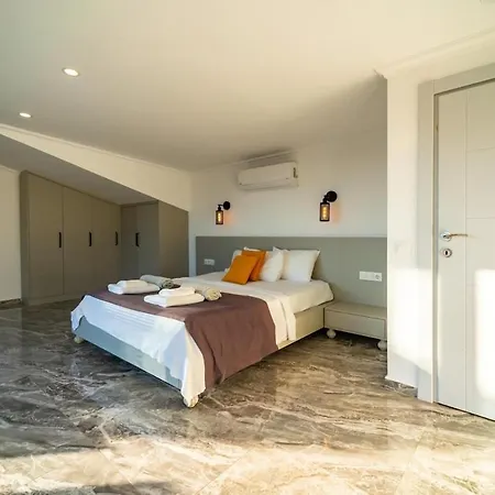 Willa For 10 People With Sea View In Kalkan Center