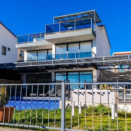 For 10 People With Sea View In Kalkan Center 빌라 *