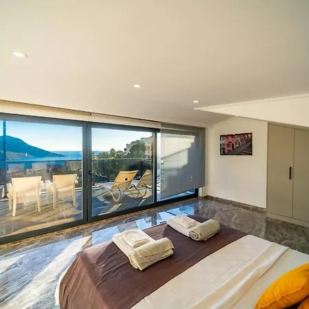 Willa For 10 People With Sea View In Kalkan Center